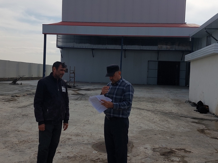 بازدید سرزده رئیس شبکه دامپزشکی فیروزه از  کارخانه  خوراک دام شهرستان